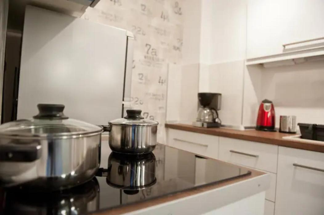 Manou No15 Apartment เทสซาโลนิกิ ภายนอก รูปภาพ